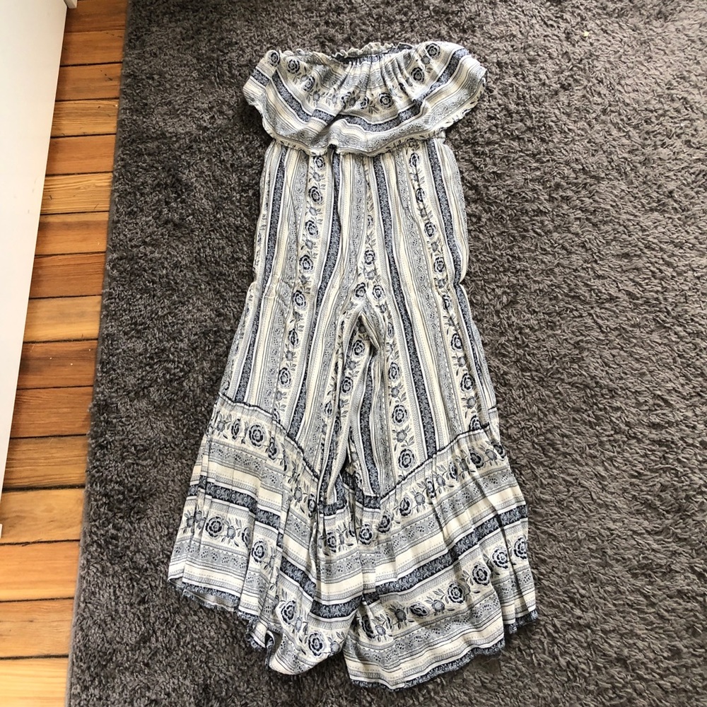 american eagle floral jumper